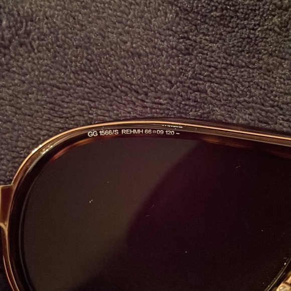 Gucci sunglasses. Brown tortoise shell aviators. Perfect condition. - Picture 7 of 9